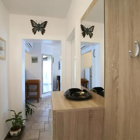 Apartment 3